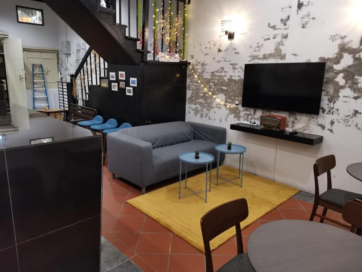 G Fortune Guest House+ George Town Eksteriør bilde